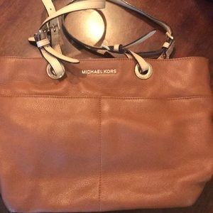 Camel leather Michael Kors tote